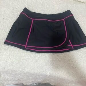 ZeroXPozur Black Skirt with Pink Trimj